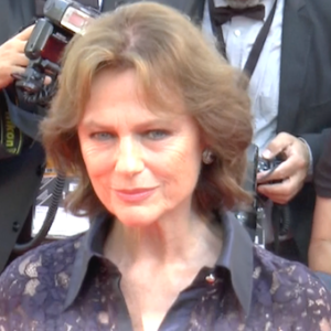 Jacqueline Bisset, superbe sur le tapis rouge du Festival de Cannes, 27 mai 2017. ©NODS, regardinfos.com